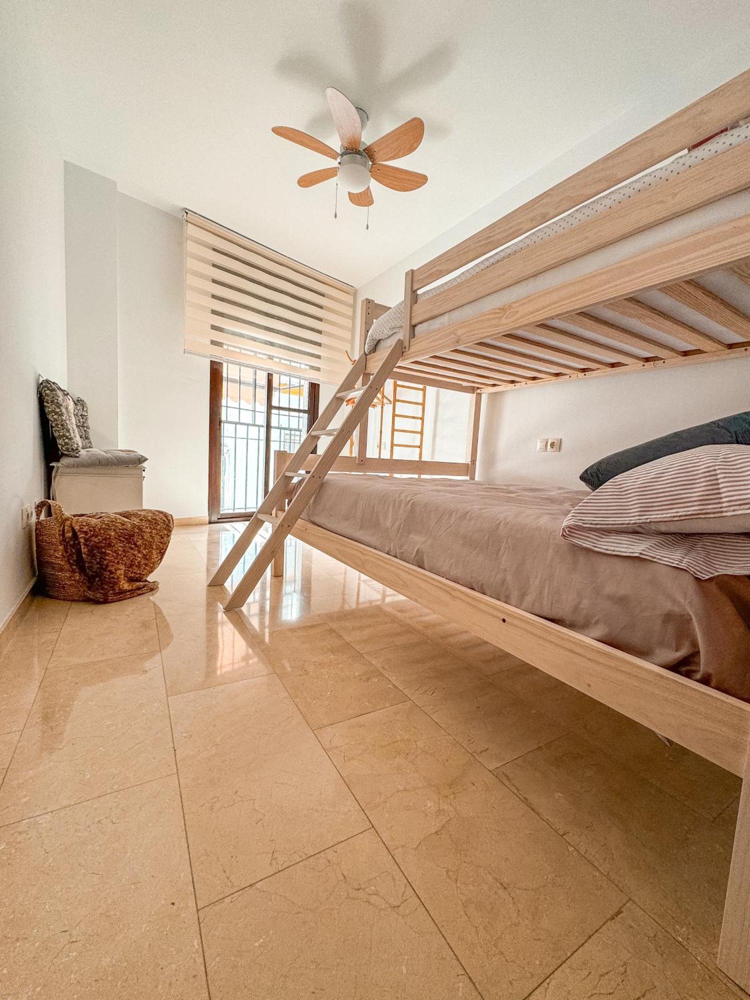 Duplex Fuente Piedra Escrita